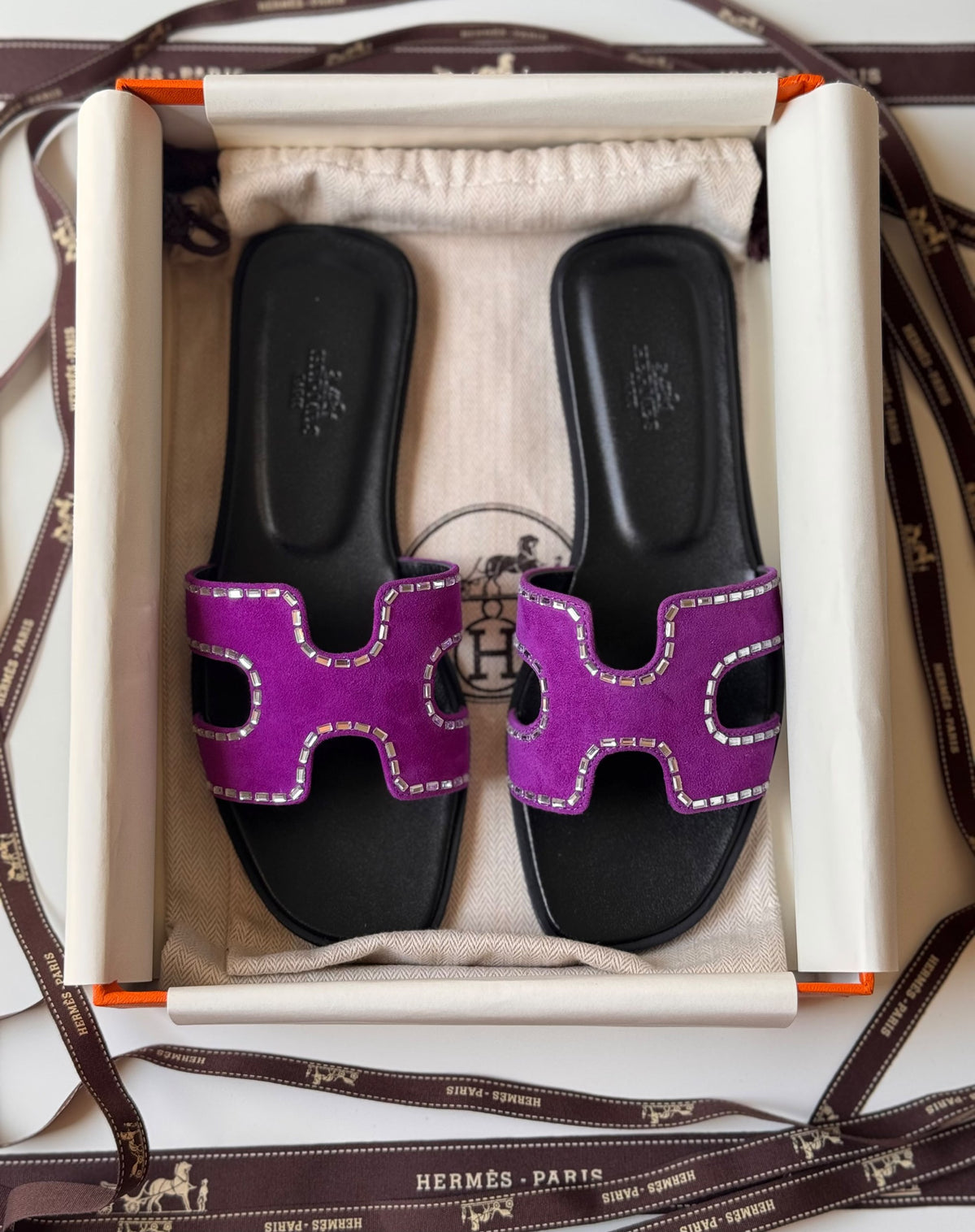 Hermès Gem-Trim H-Strap Slippers - Black & Purple