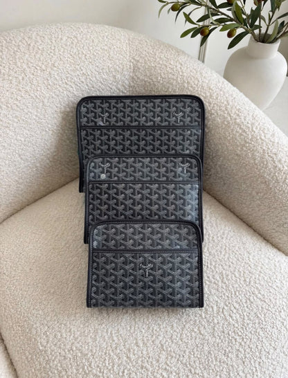 Goyard Clutch - Grey