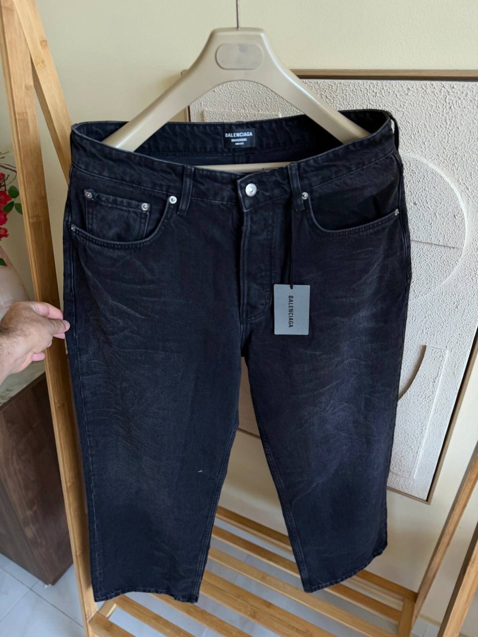 Balenciaga Relaxed-Leg Jeans Pants - Black