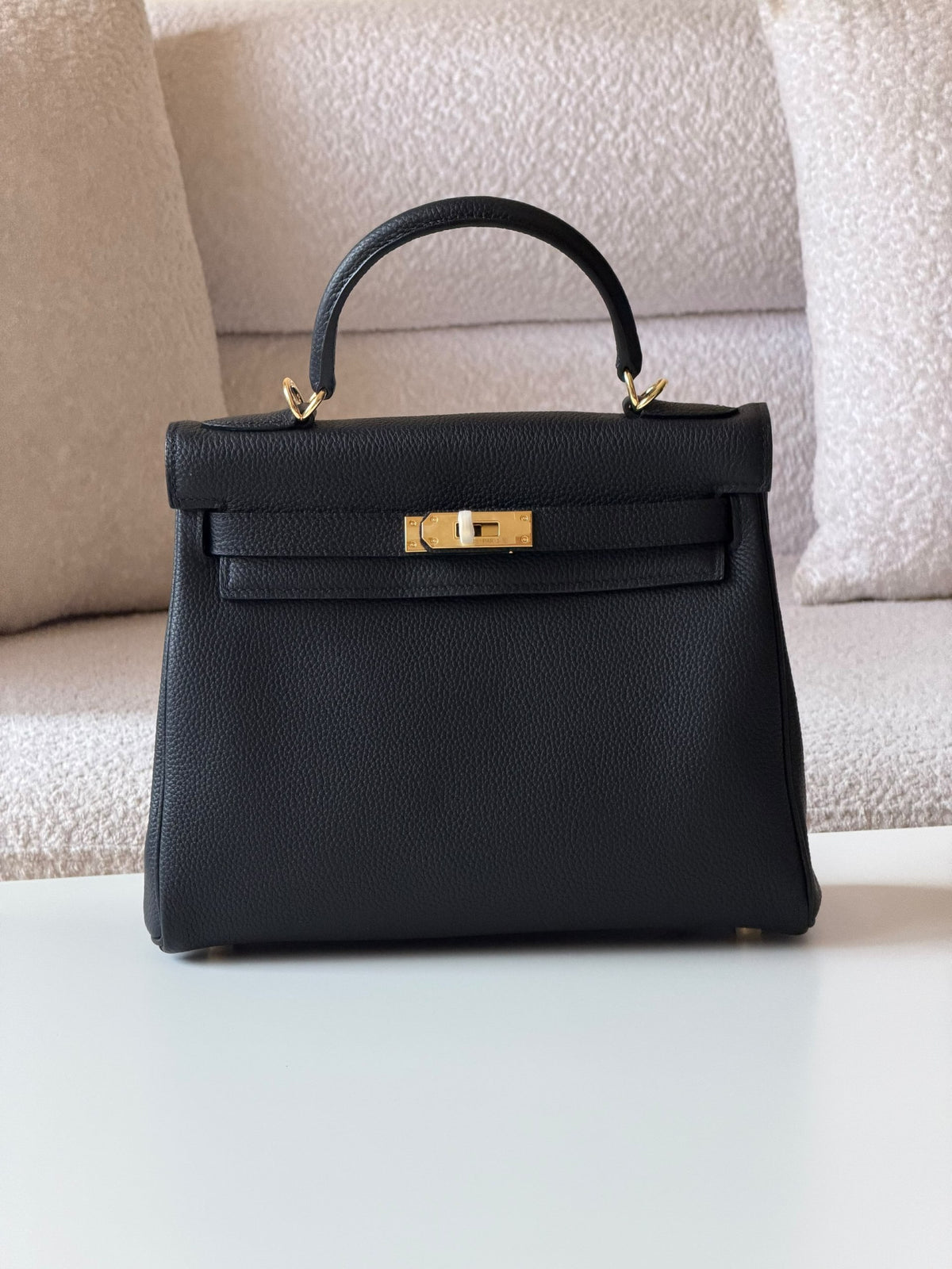 Hermès Kelly Handbag Gold Hardware - Black