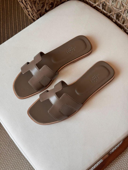 Hermes Slippers - Taupe