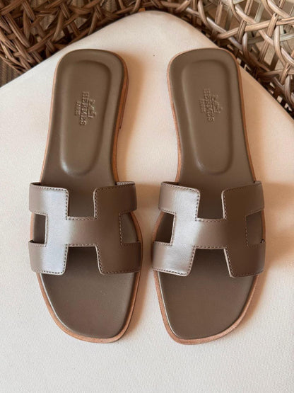 Hermes Slippers - Taupe