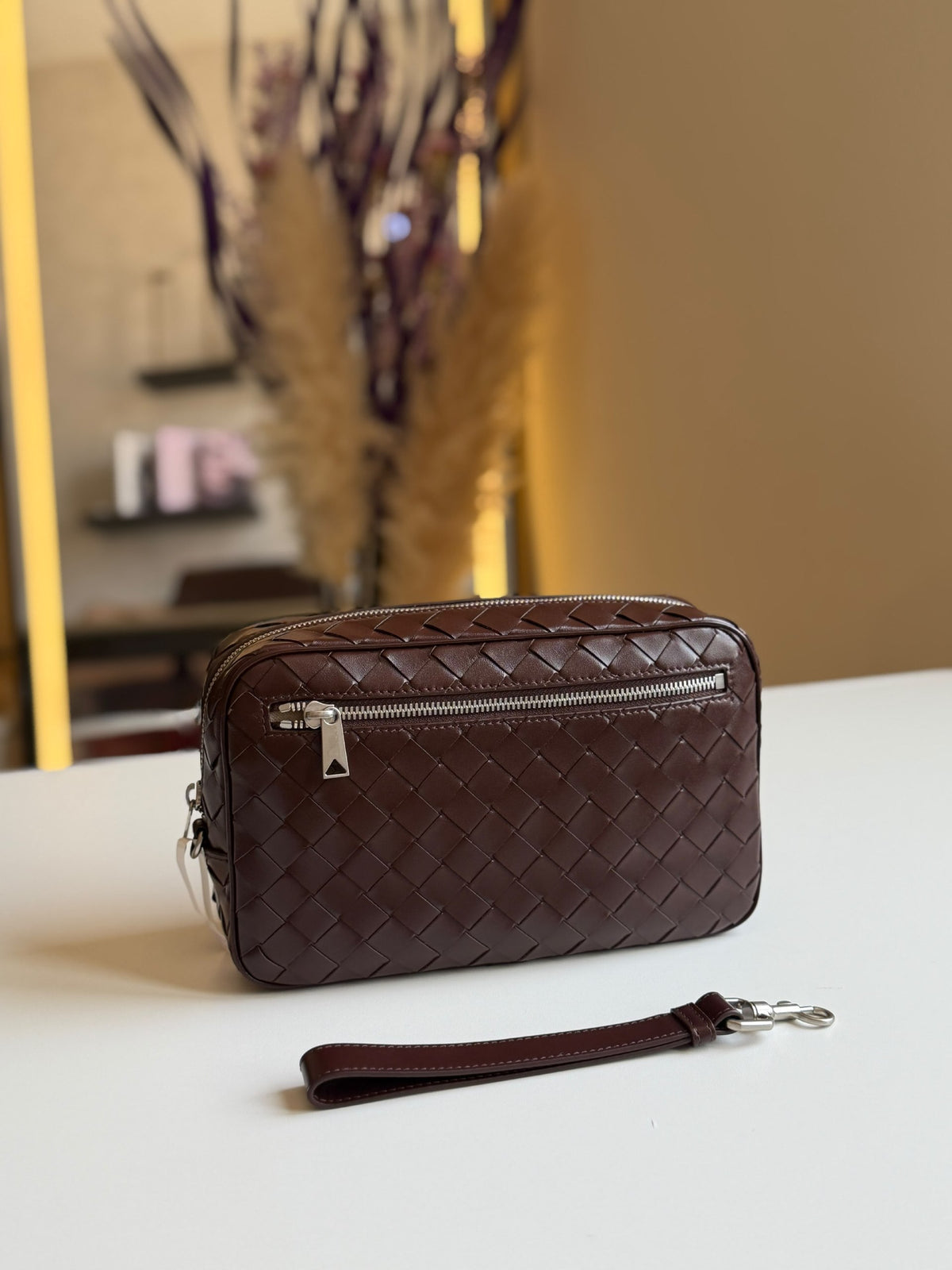 Bottega Veneta Clutch - Brown