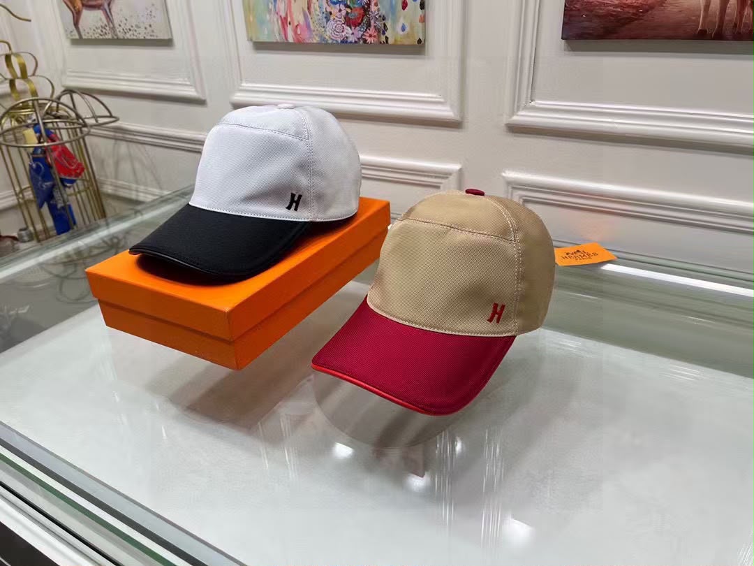 Hermès Cap - Navy & Red