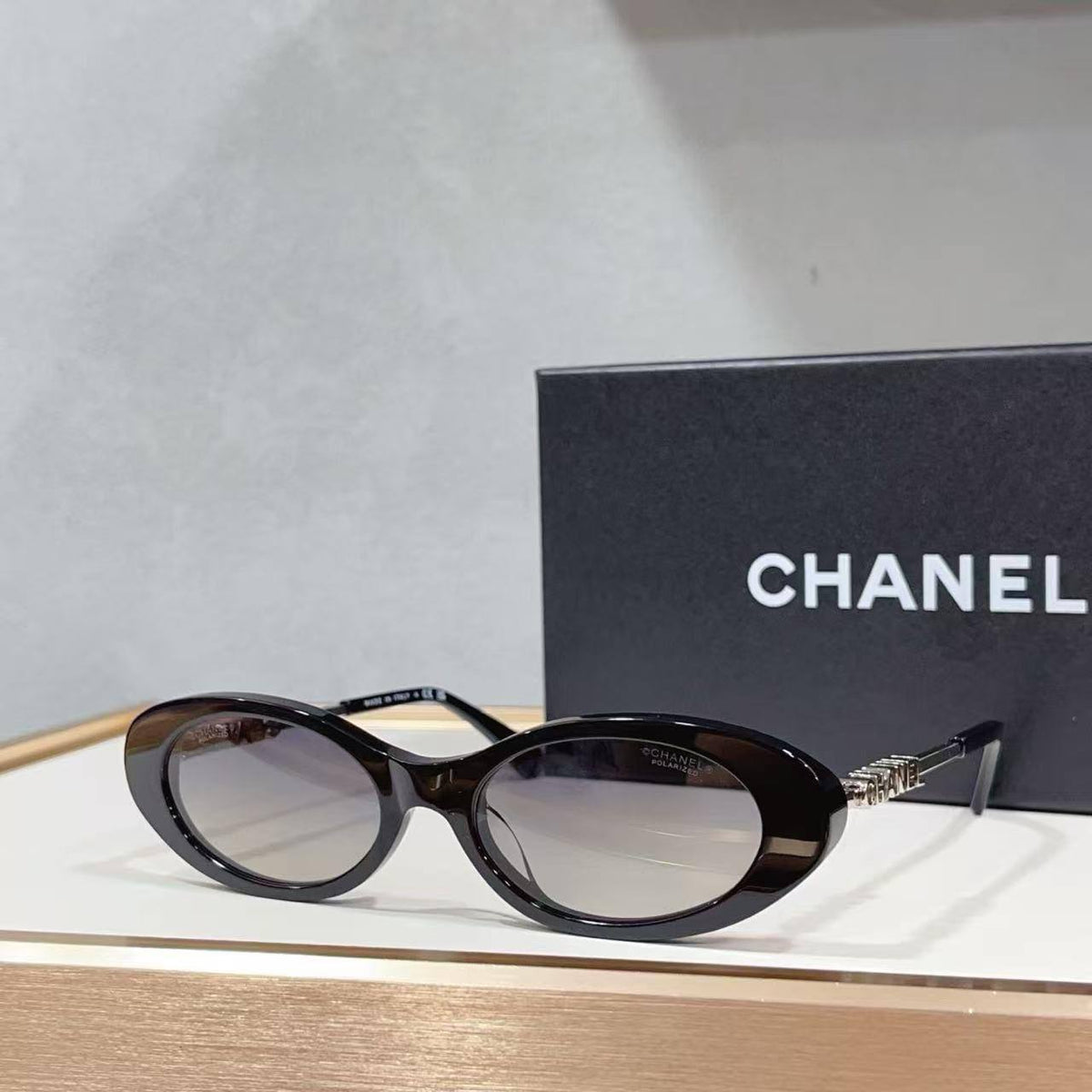 Chanel - 