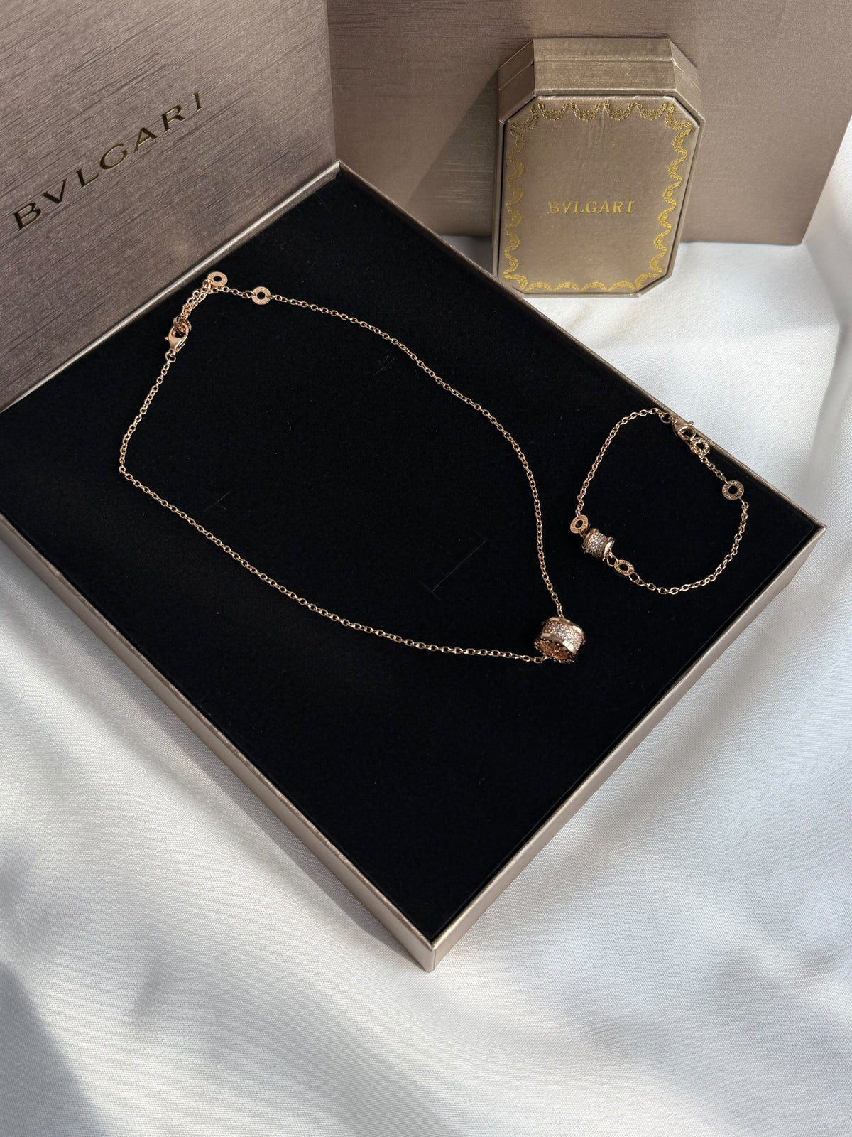 Bulgari Cylinder Pendant Jewelry Set - 