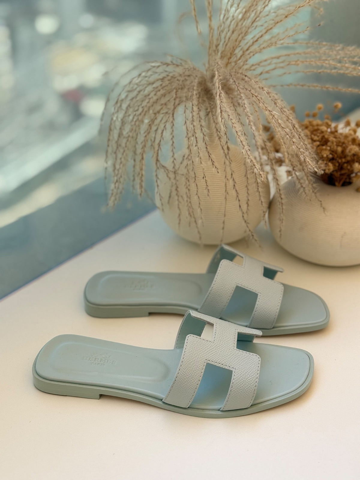 Hermès Slippers Textured H Strap - Light Blue