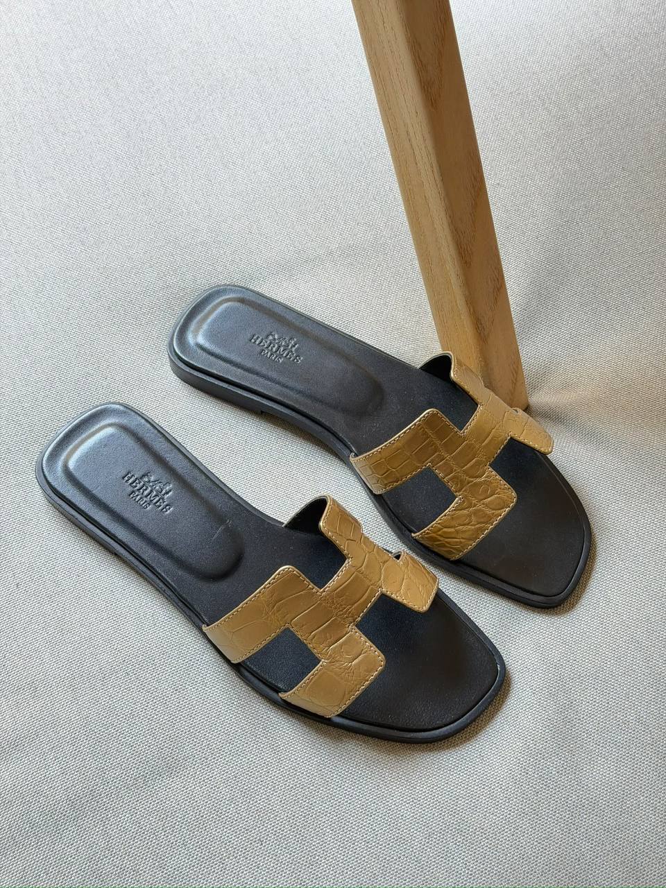 Hermes Slipper - 
