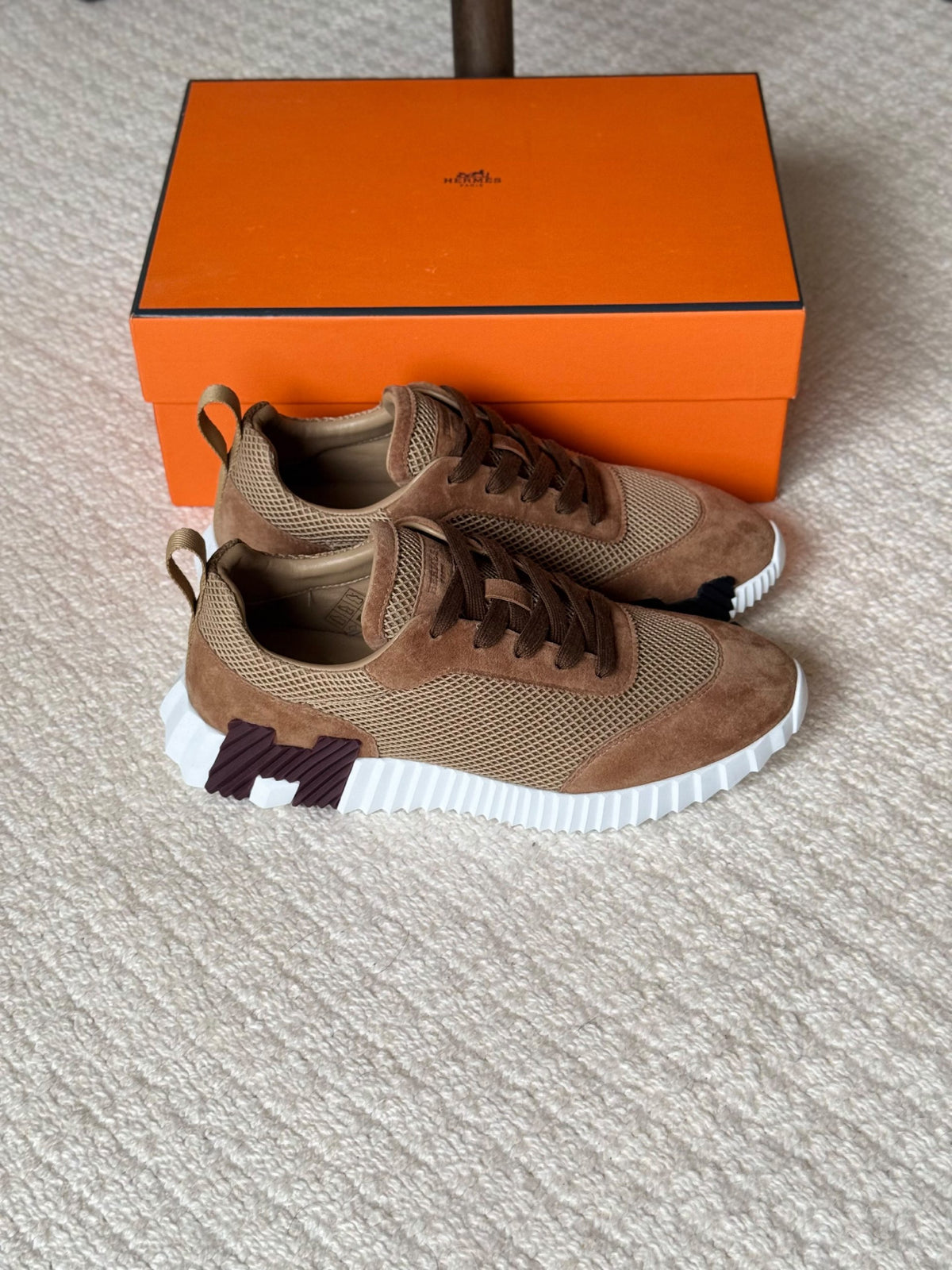 Hermes Sneakers - Beige & Brown