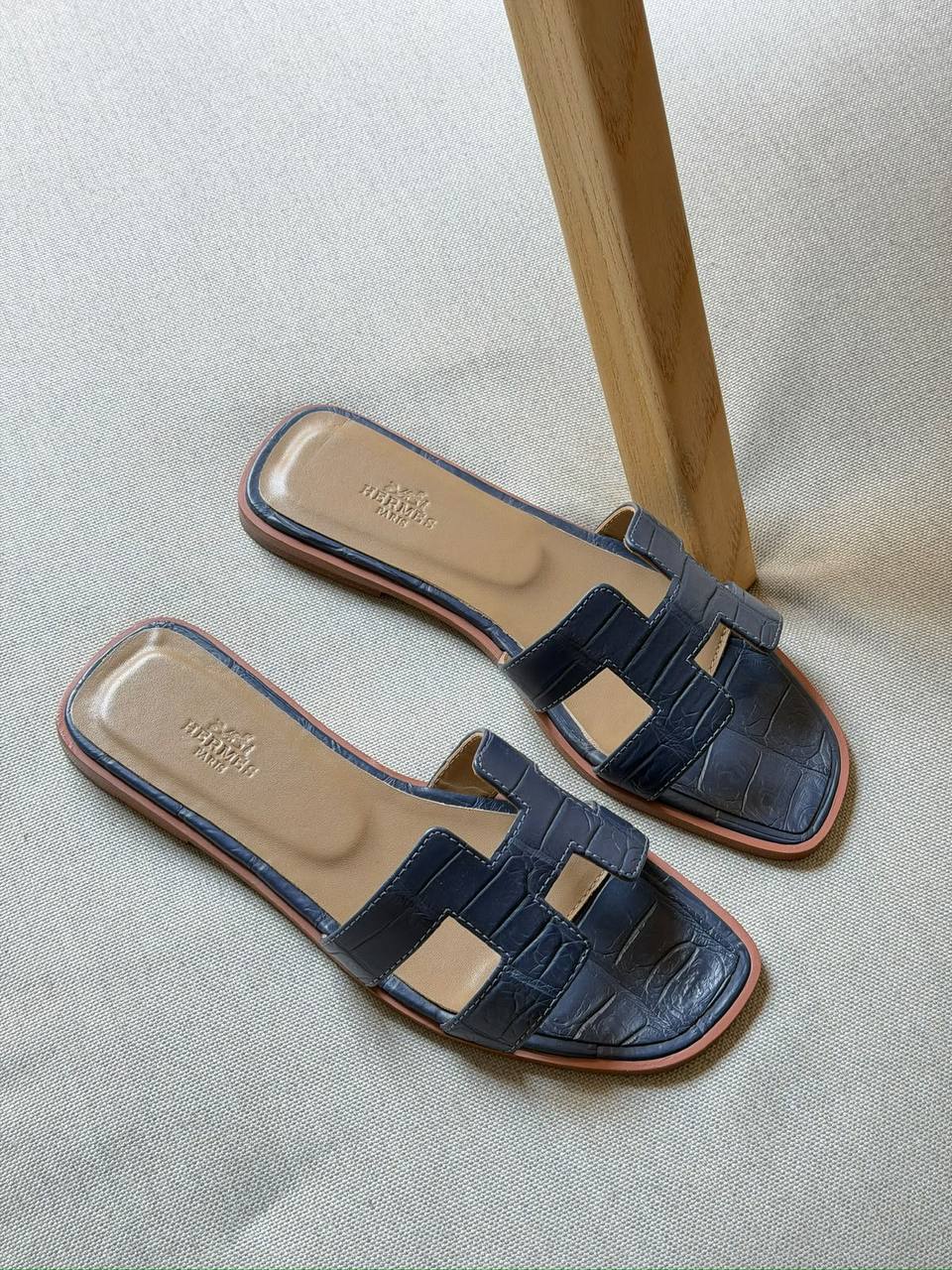 Hermes Slipper - 