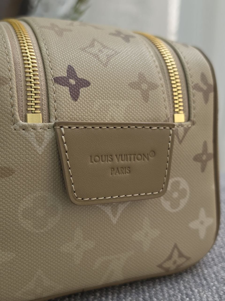 Louis Vuitton Makeup Bag - Beige Monogram
