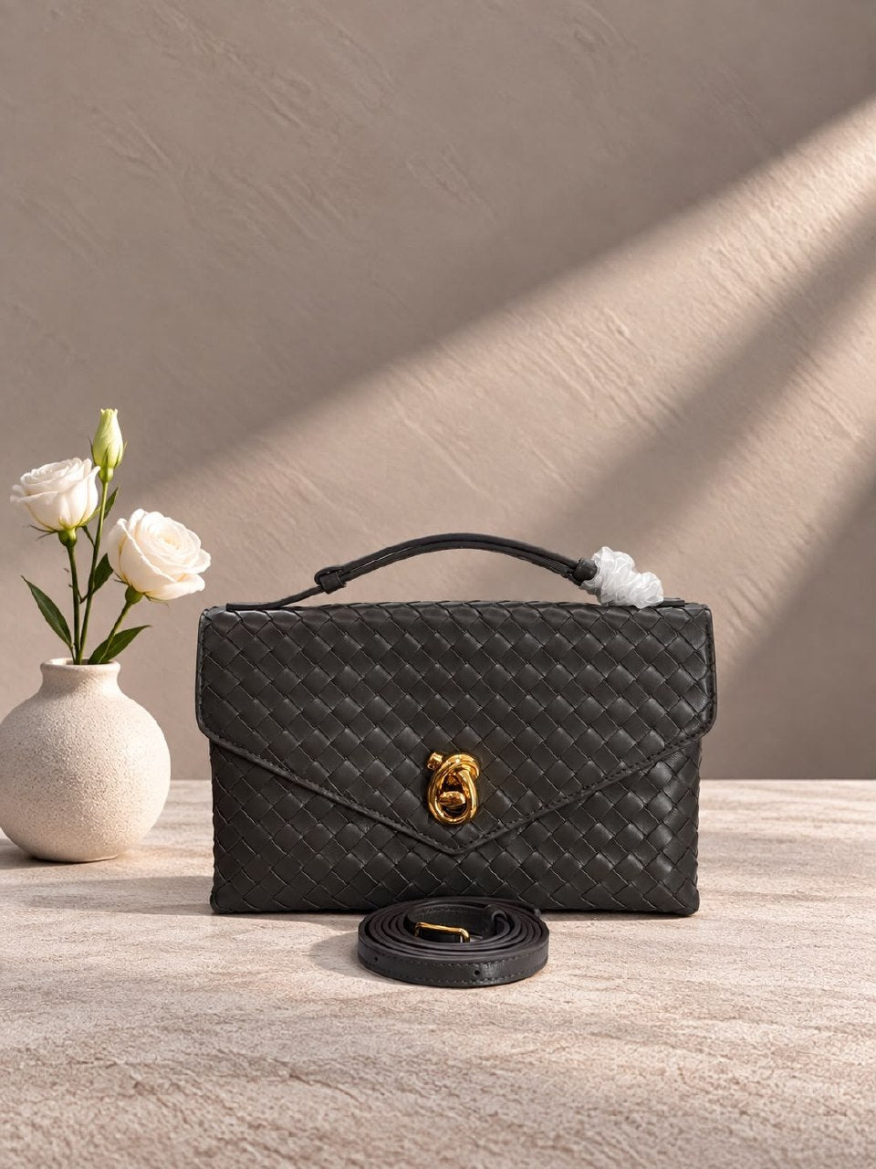Bottega Veneta Envelope Flap Handbag - Dark Grey