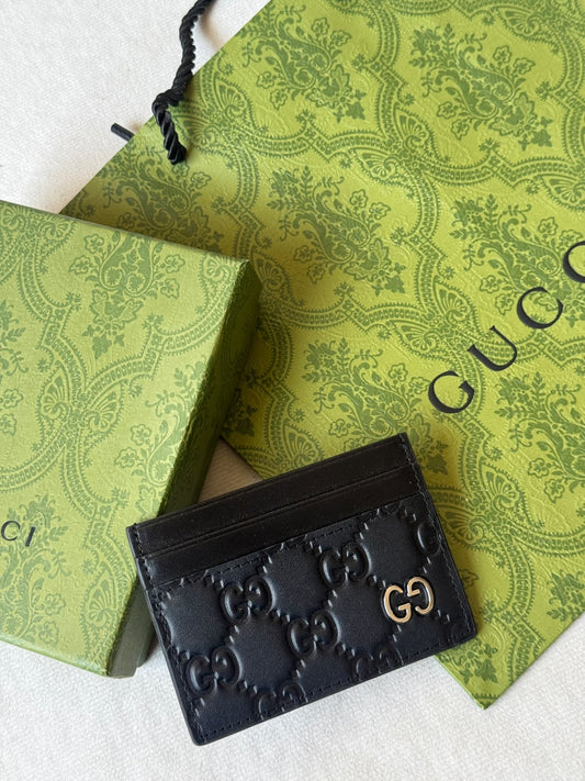Gucci Embossed Emblem Card Holder - Black