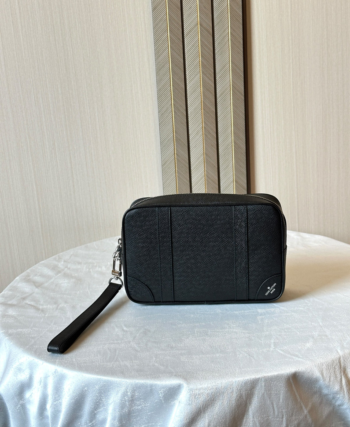 Louis Vuitton Panelled Clutch - Black