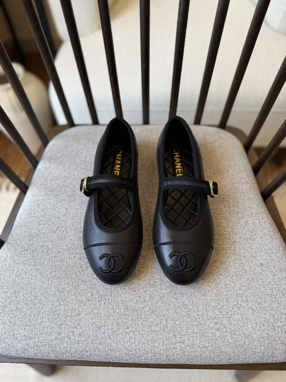 Chanel Slippers - Black