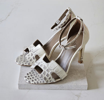 Hermès Heels - White & Grey Embossed