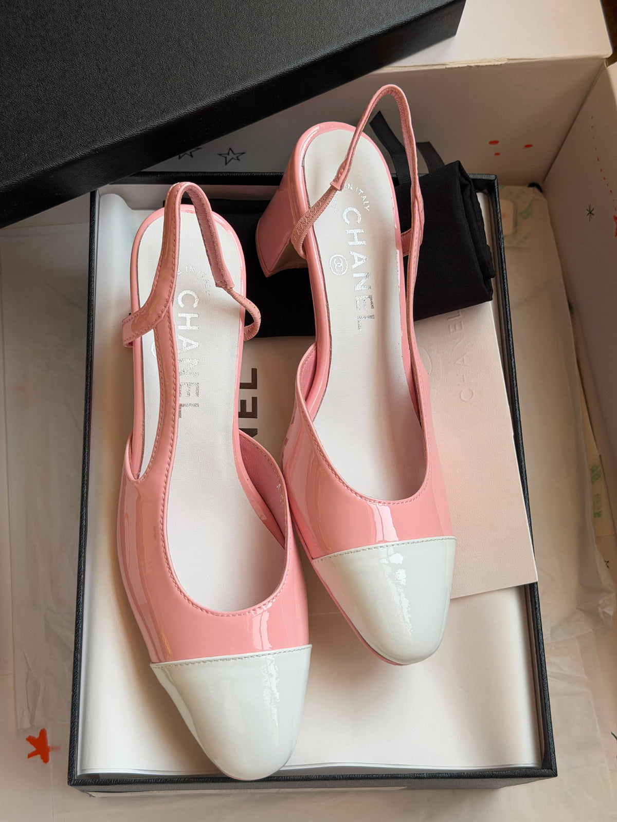 Chanel Ballerina - Pink & White