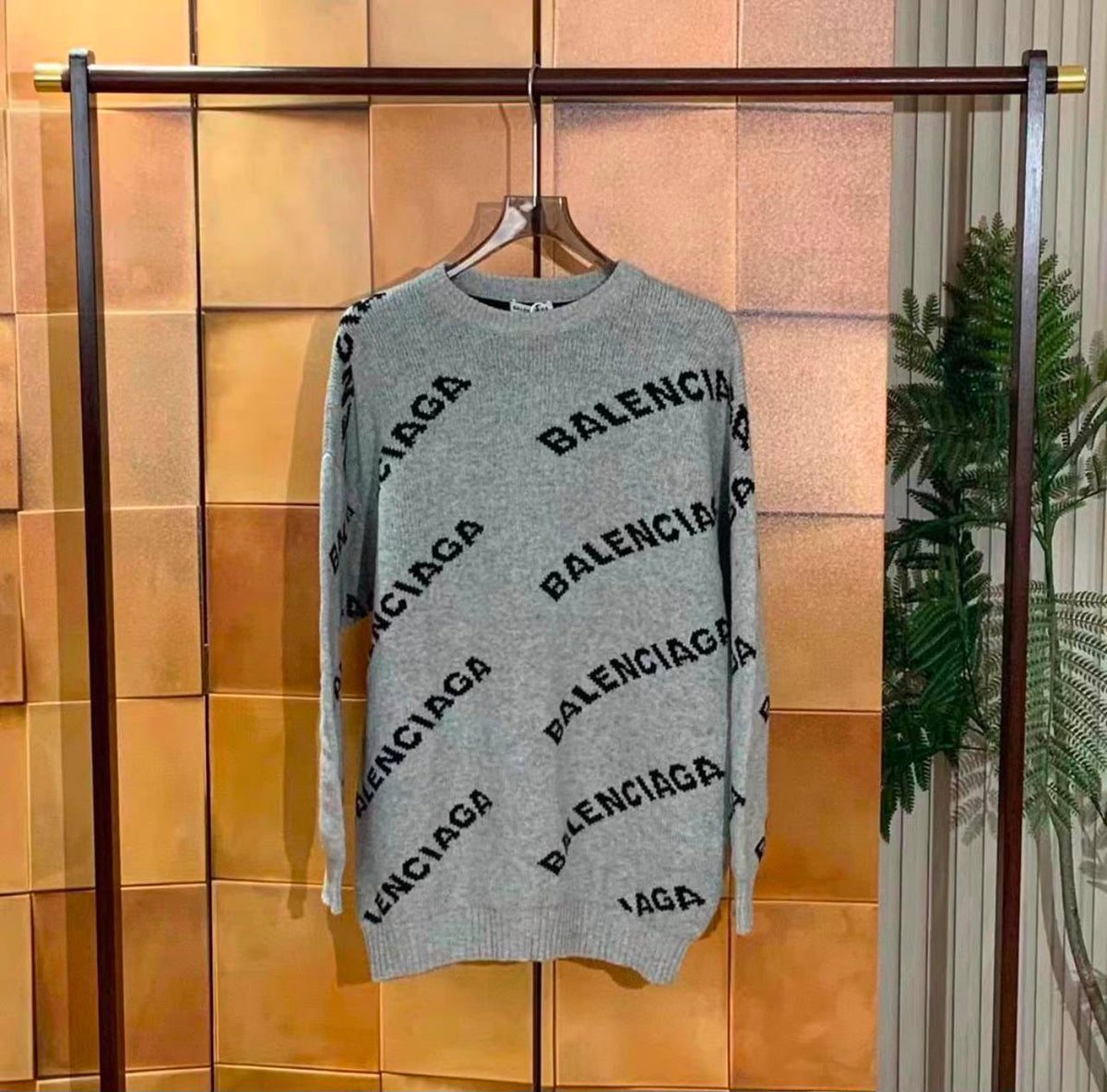 Balenciaga Sweater - 