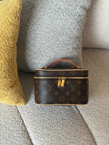Louis Vuitton Makeup Bag - Brown Monogram
