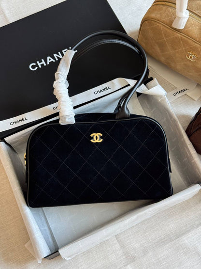 Chanel Shoulder Bag - 