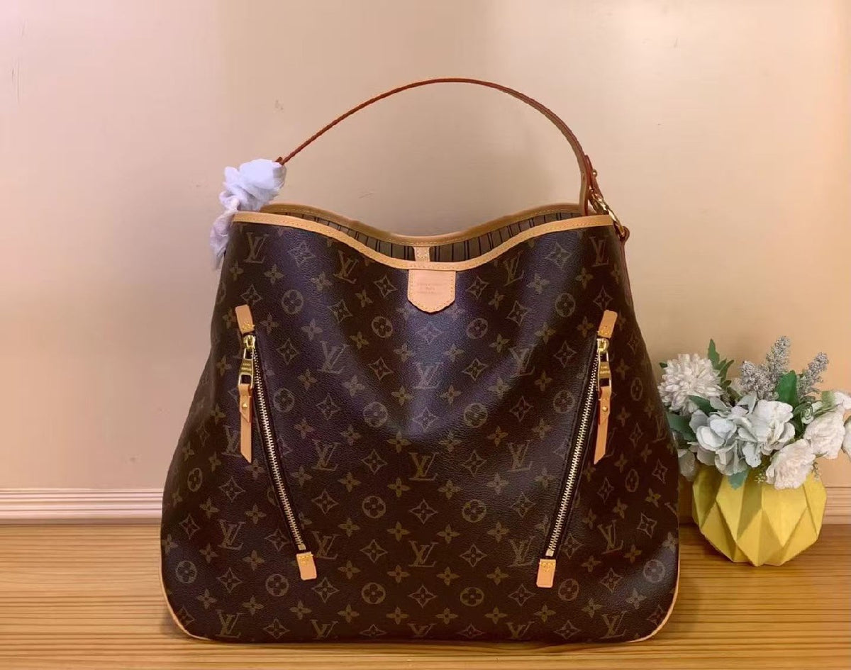 Louis Vuitton Shoulder Bag - Brown Monogram