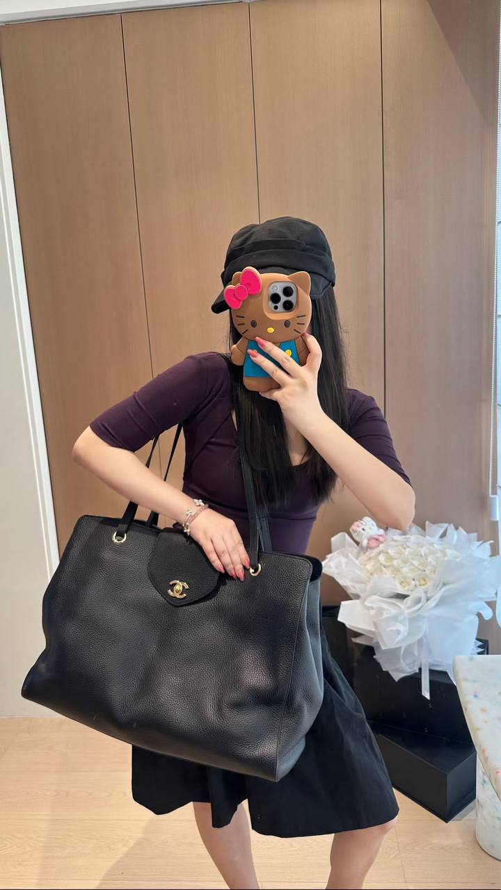 Chanel Shoulder Bag - 