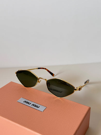 Miu Miu Cat-Eye Sunglasses - 