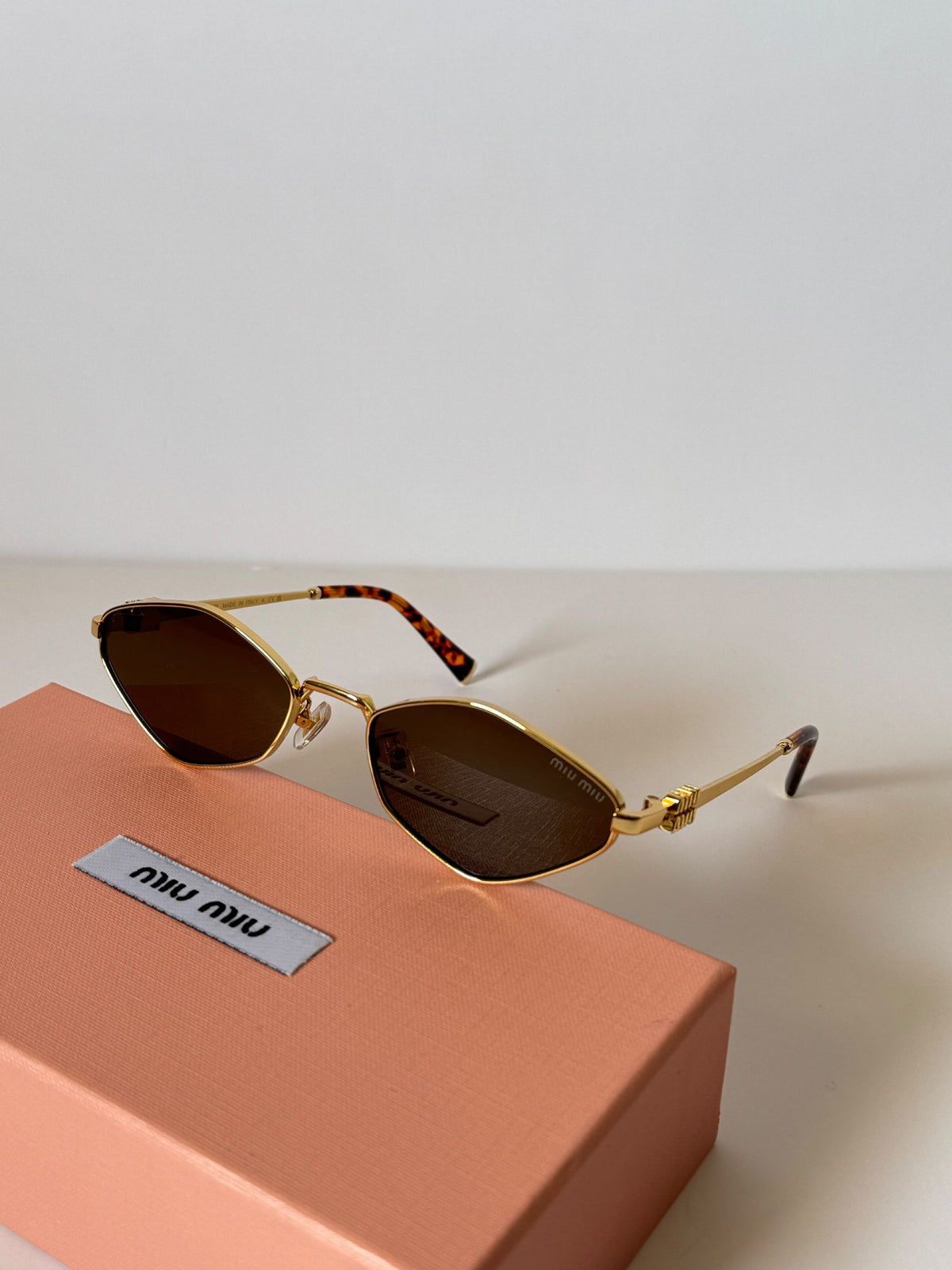 Miu Miu Cat-Eye Sunglasses - 