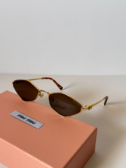 Miu Miu Cat-Eye Sunglasses - 