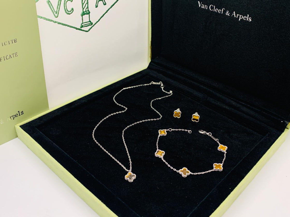 Van Cleef & Arpels Clover Jewelry Set - Yellow