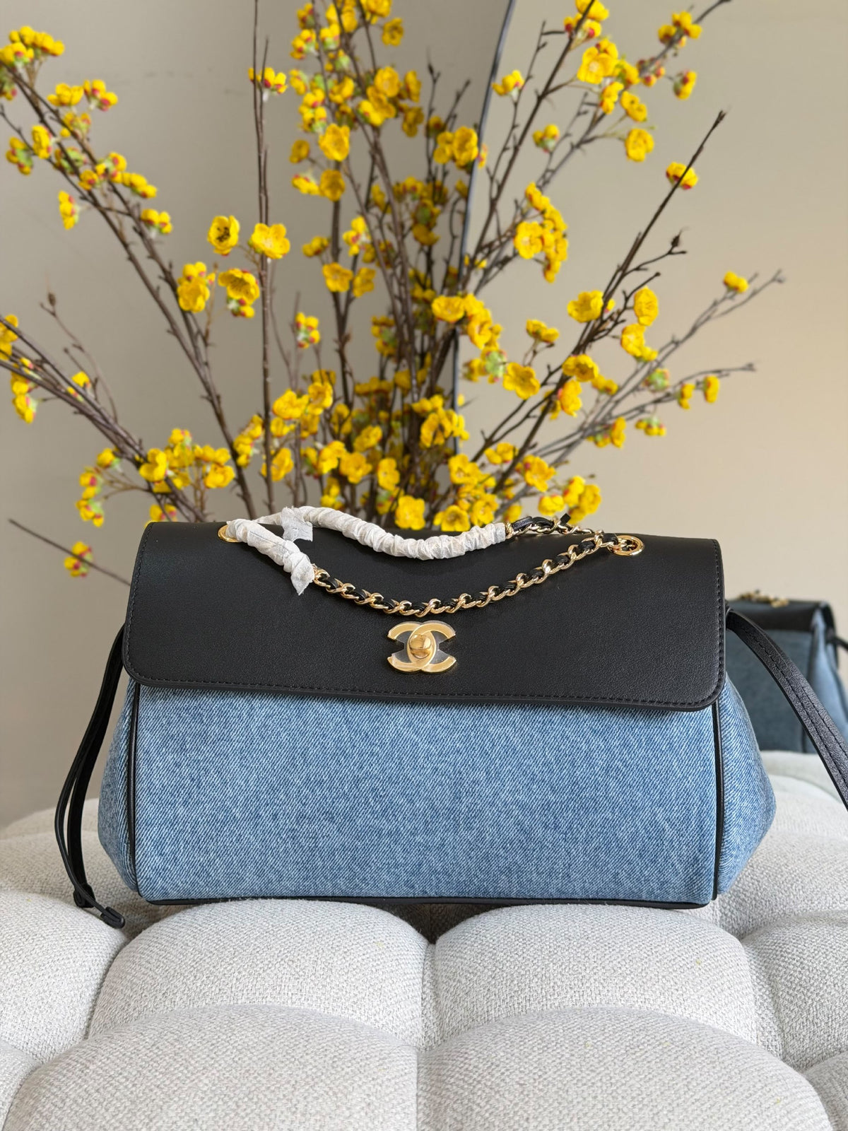 Chanel Chain-Handle Shoulder Bag - Blue