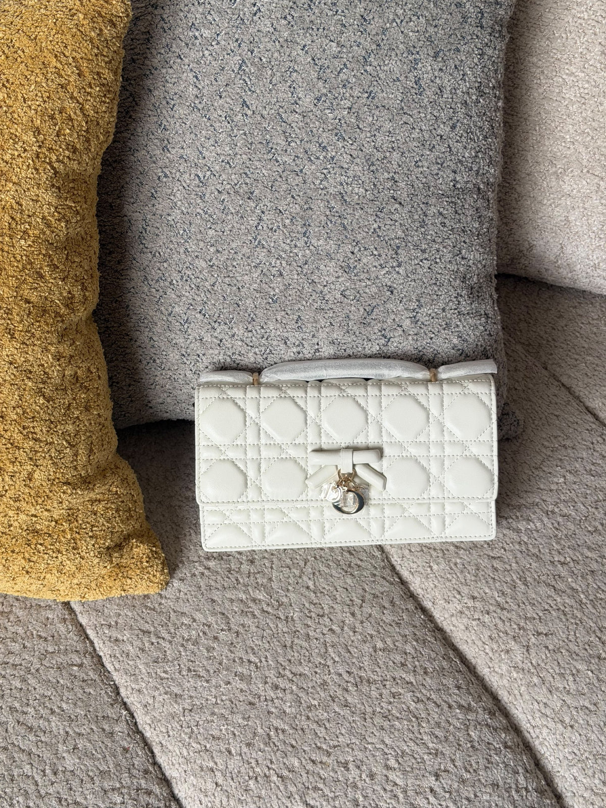 Dior Quilted Bow Handbag - White