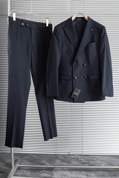 Ermenegildo Zegna Pinstripe Double-Breasted Suit - Navy