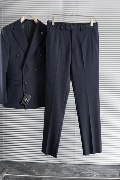 Ermenegildo Zegna Pinstripe Double-Breasted Suit - Navy