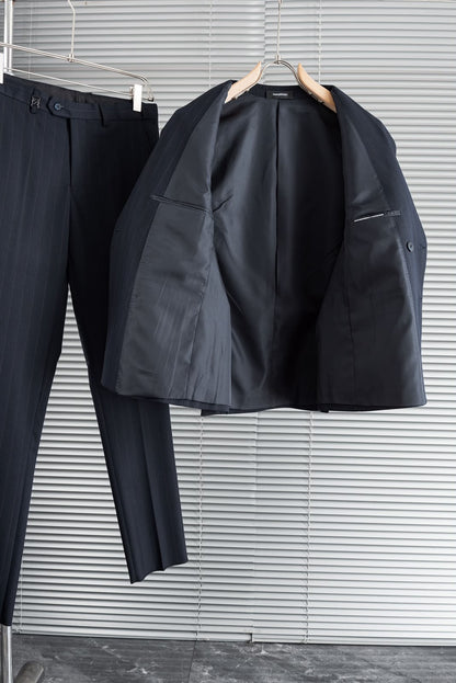 Ermenegildo Zegna Pinstripe Double-Breasted Suit - Navy