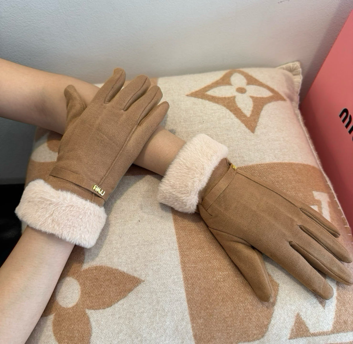 Miu Miu Gloves - Beige