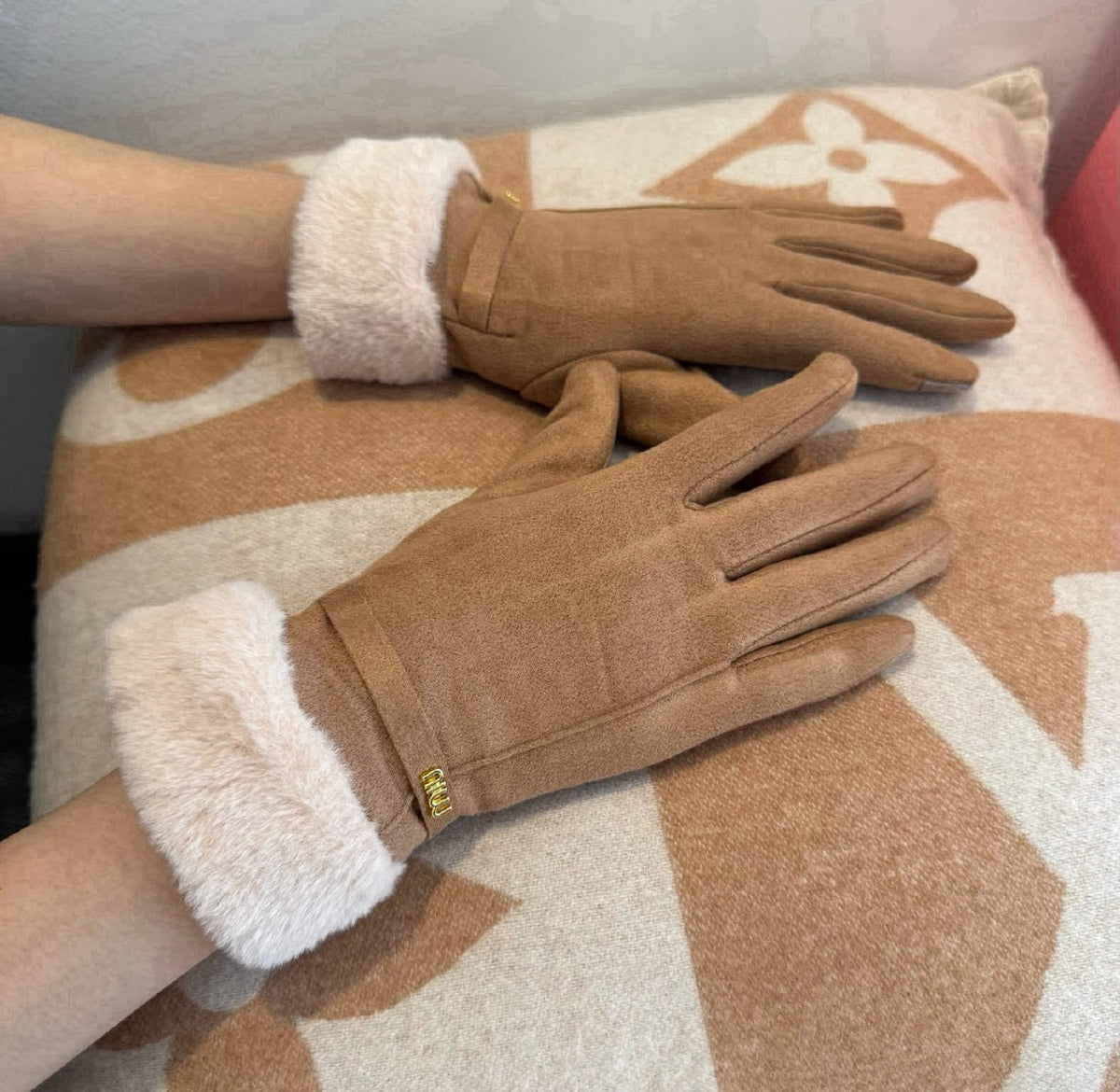 Miu Miu Gloves - Beige