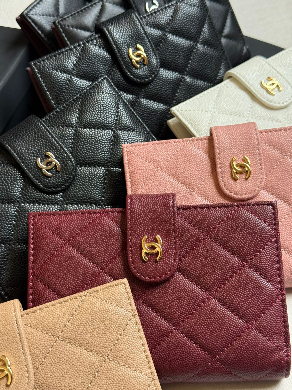 Luna Group 34240gus3A3063EE2F43F94A223717763181110483840lid